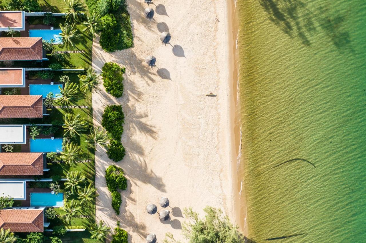Vinpearl Resort & Spa Phu Quoc Exterior photo Aerial view of the beach