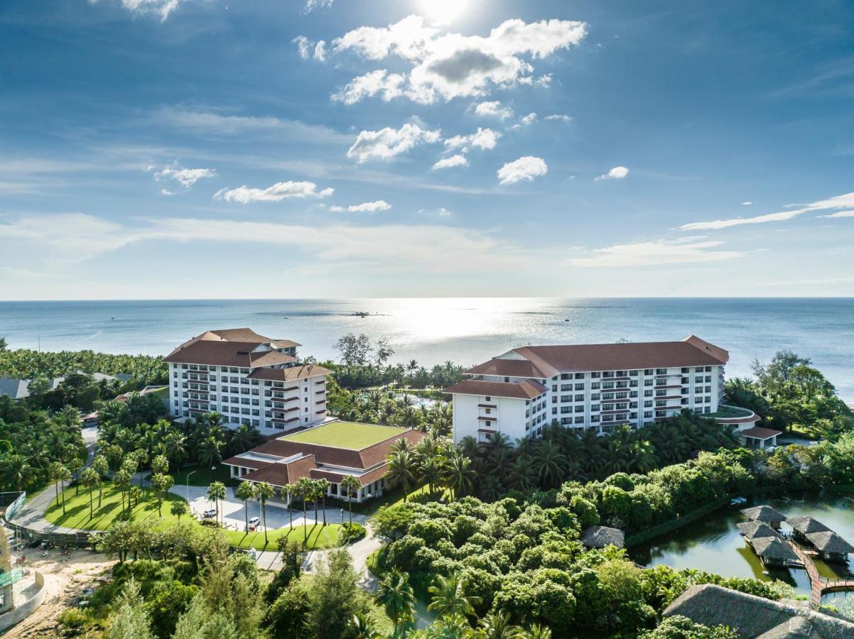 Vinpearl Resort & Spa Phu Quoc Exterior photo The Royal Paradise Hotel and Spa